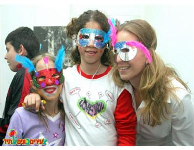 Tzeva – Youth Building a Future